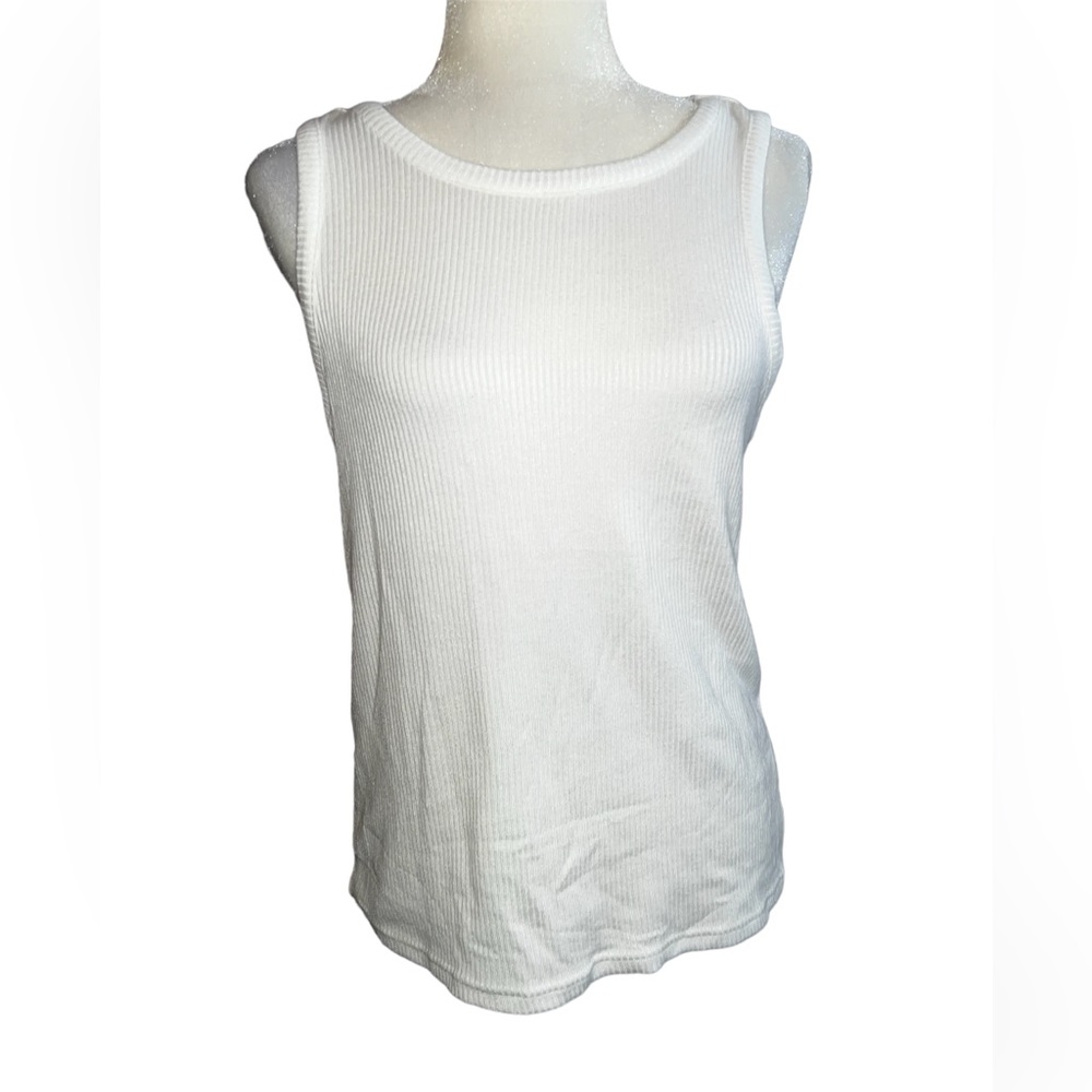 Tranquil and True White Ribbed Top | Never Been Worn